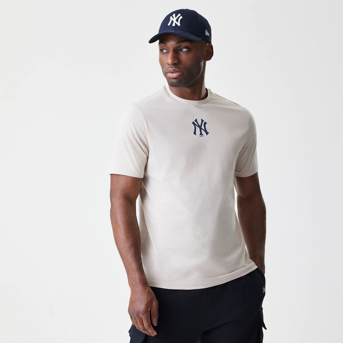 New York Yankees MLB Logo Cream T-Shirt-clouthin