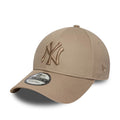 New York Yankees MLB League Essential Pastel Brown 9FORTY Adjustable Cap-clouthin