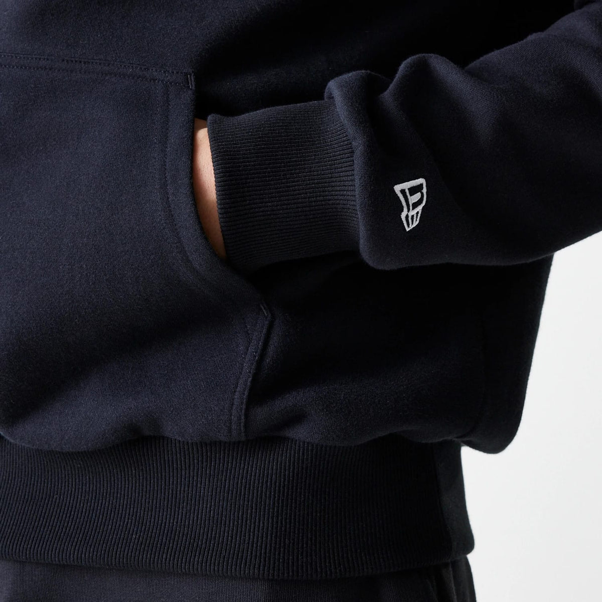 New York Yankees MLB League Essential Midi French Terry Black Oversized Pullover Hoodie-clouthin