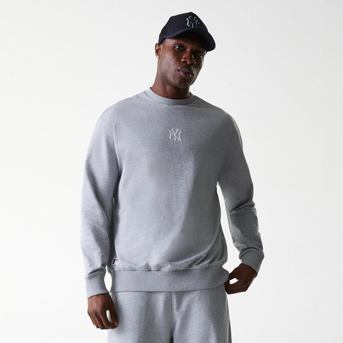 New York Yankees MLB League Essential Midi Grey Oversized Crew Neck Sweater-clouthin