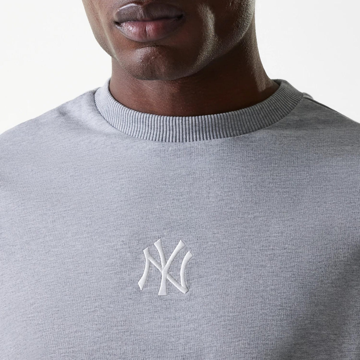 New York Yankees MLB League Essential Midi Grey Oversized Crew Neck Sweater-clouthin
