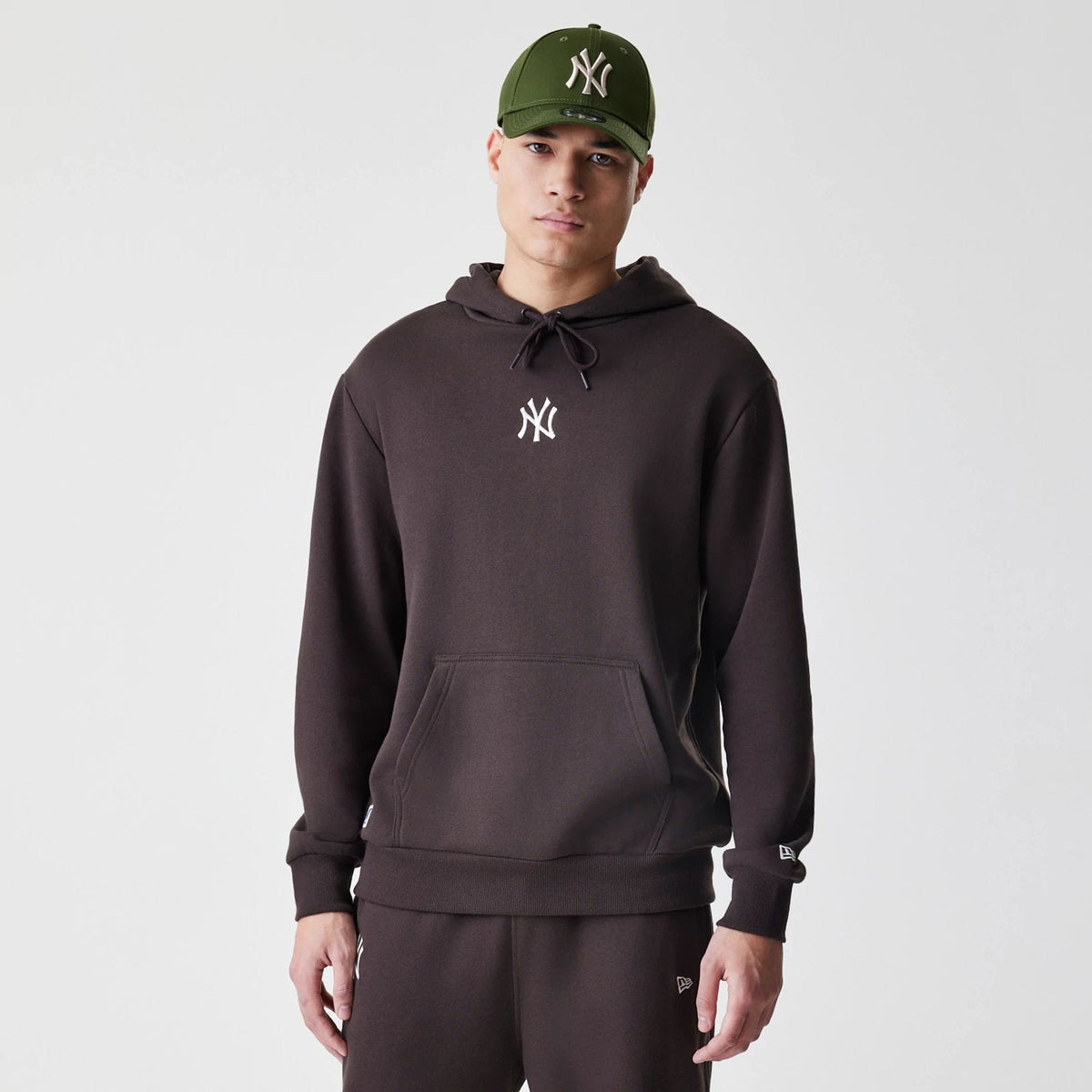 New York Yankees MLB Midi League Essential Dark Brown Oversized Pullover Hoodie-clouthin