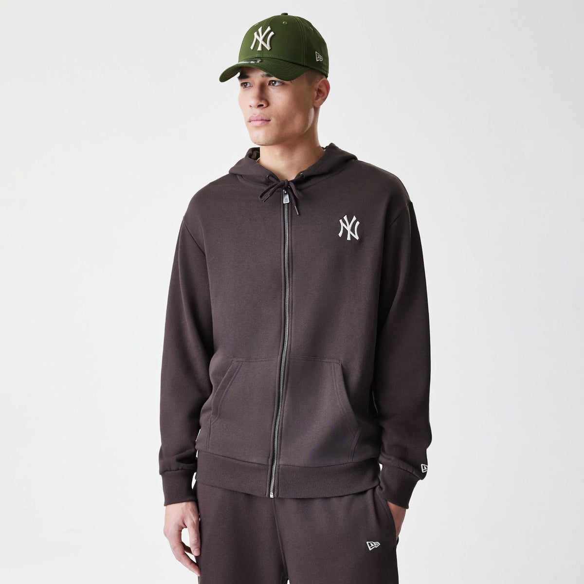 New York Yankees MLB Midi League Essential Dark Brown Full Zip Hoodie-clouthin