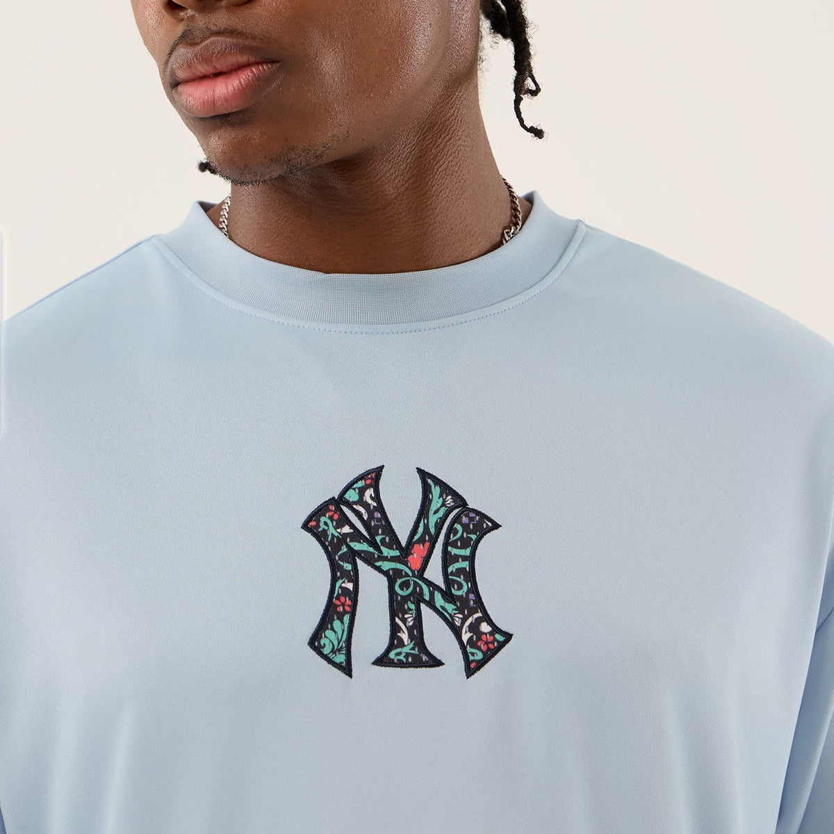 New York Yankees MLB Mesh Infill Pastel Blue Oversized T-Shirt-clouthin