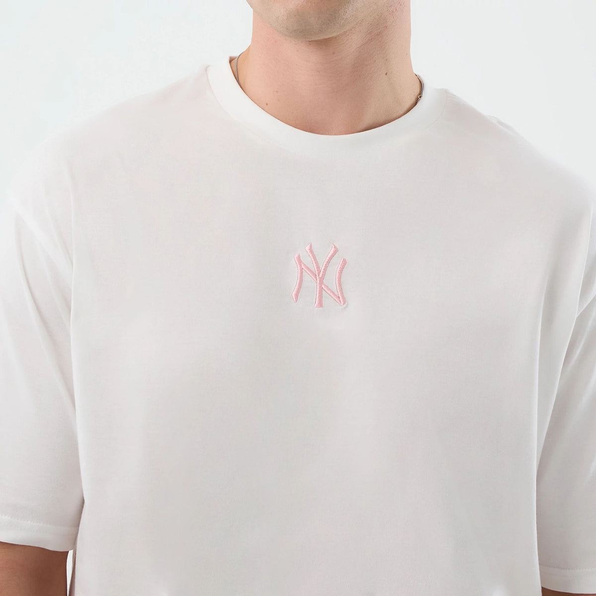 New York Yankees MLB League Essential White Oversized T-Shirt-clouthin