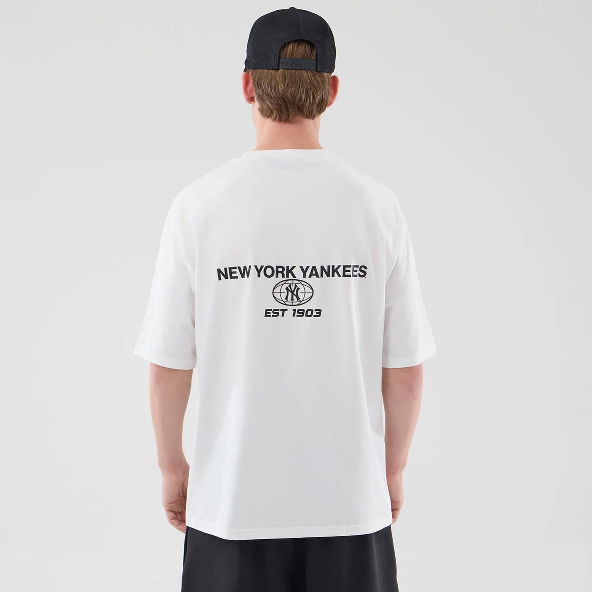 New York Yankees MLB Logo Graphic White Oversized T-Shirt-clouthin
