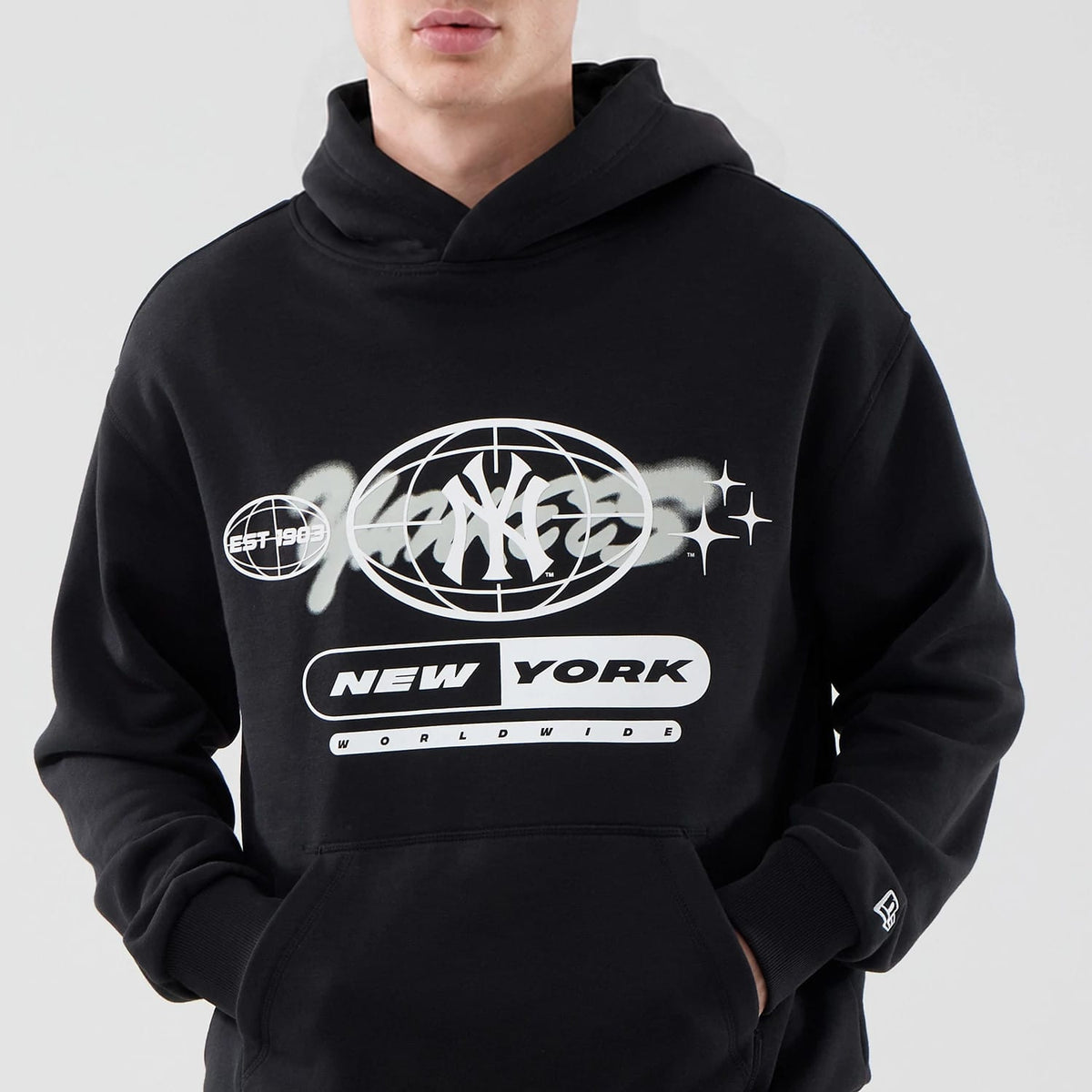 New York Yankees MLB Logo Graphic Black Oversized Pullover Hoodie-clouthin