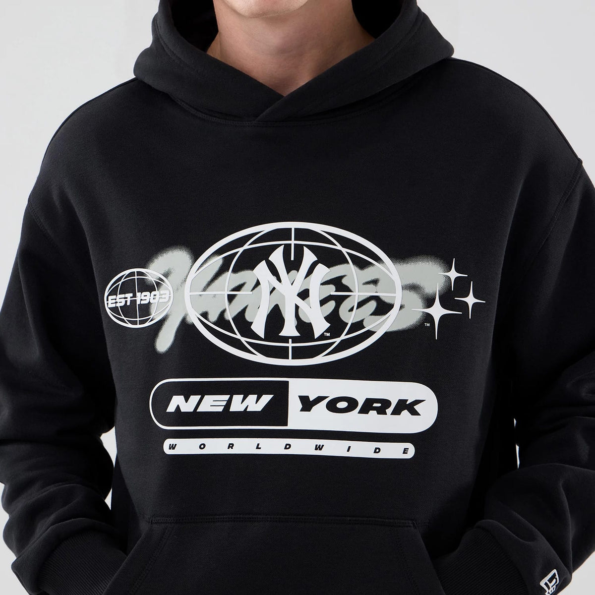 New York Yankees MLB Logo Graphic Black Oversized Pullover Hoodie-clouthin