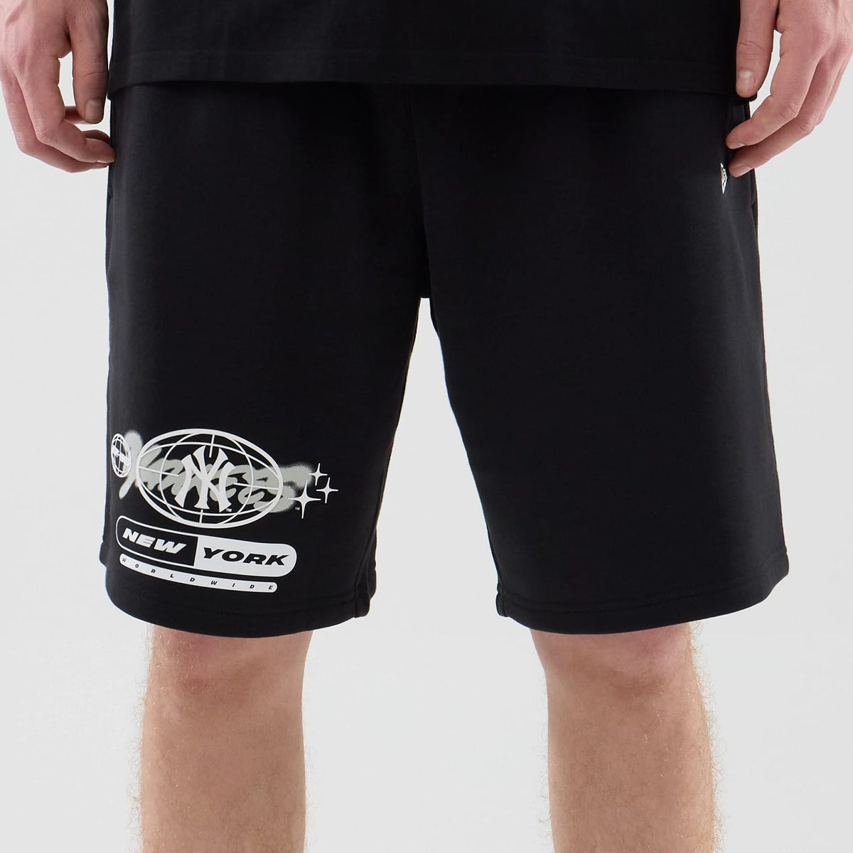New York Yankees MLB Logo Graphic Black Oversized Shorts-clouthin