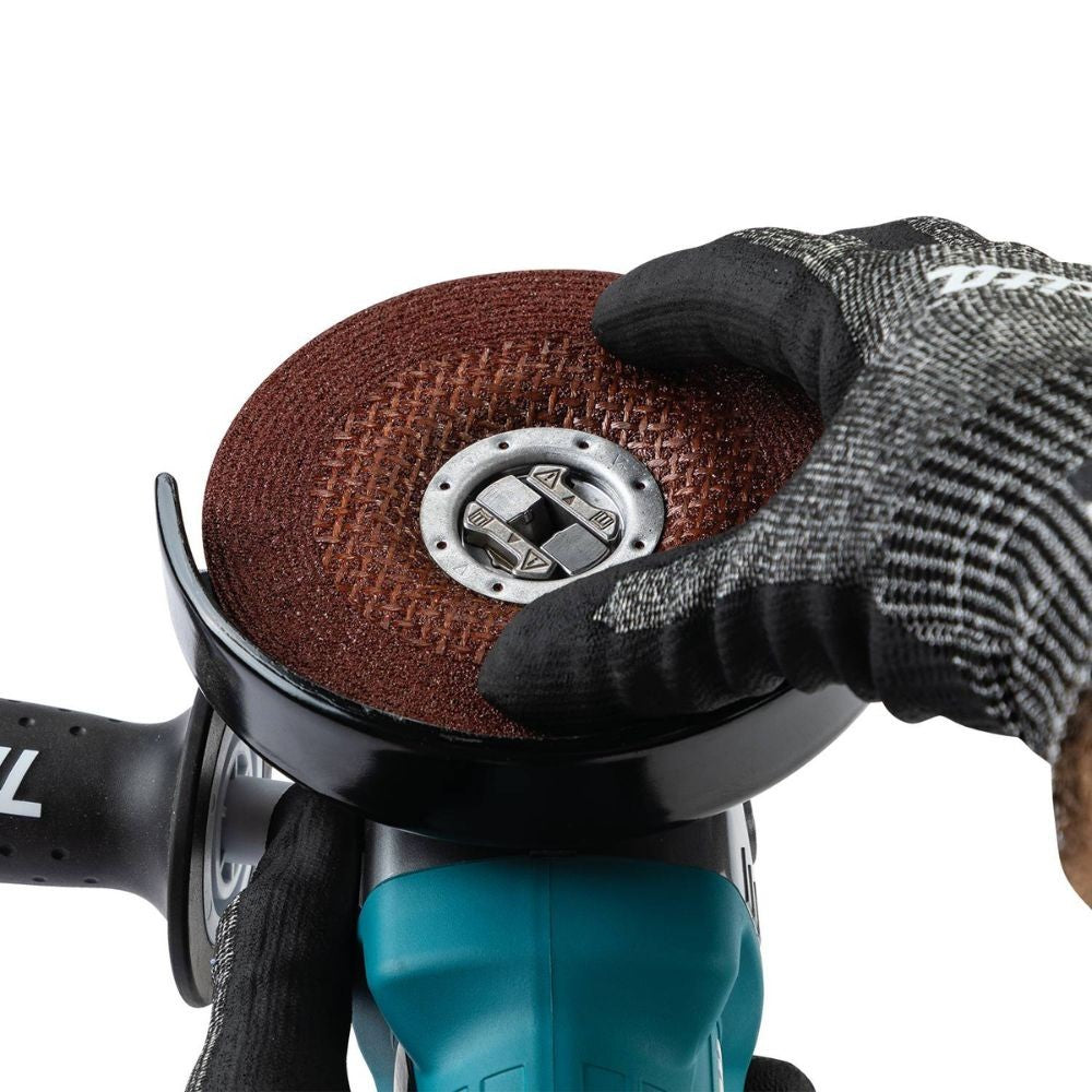 Makita GAG11M1 40V max XGT Brushless Cordless 4-1/2" / 5" X-LOCK Angle Grinder Kit, with Electric Brake, AWS Capable (4.0Ah)