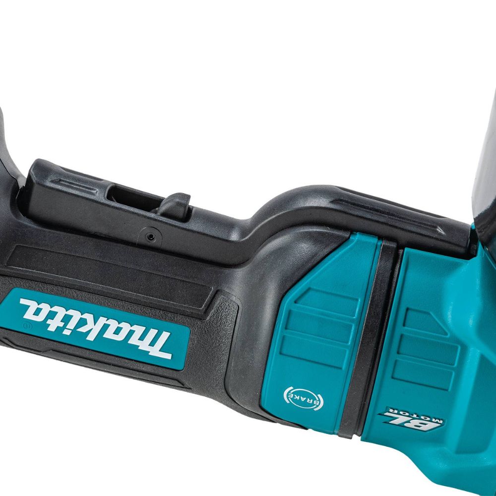 Makita GAG14M1 40V max XGT Brushless Cordless 4-1/2" / 6" Paddle Switch Angle Grinder Kit, with Electric Brake (4.0Ah)