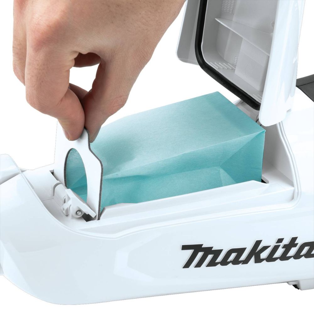 Makita GLC02R1 40V max XGT Brushless Cordless 4-Speed Compact Stick Vacuum Kit, w/ Dust Bag (2.0Ah)