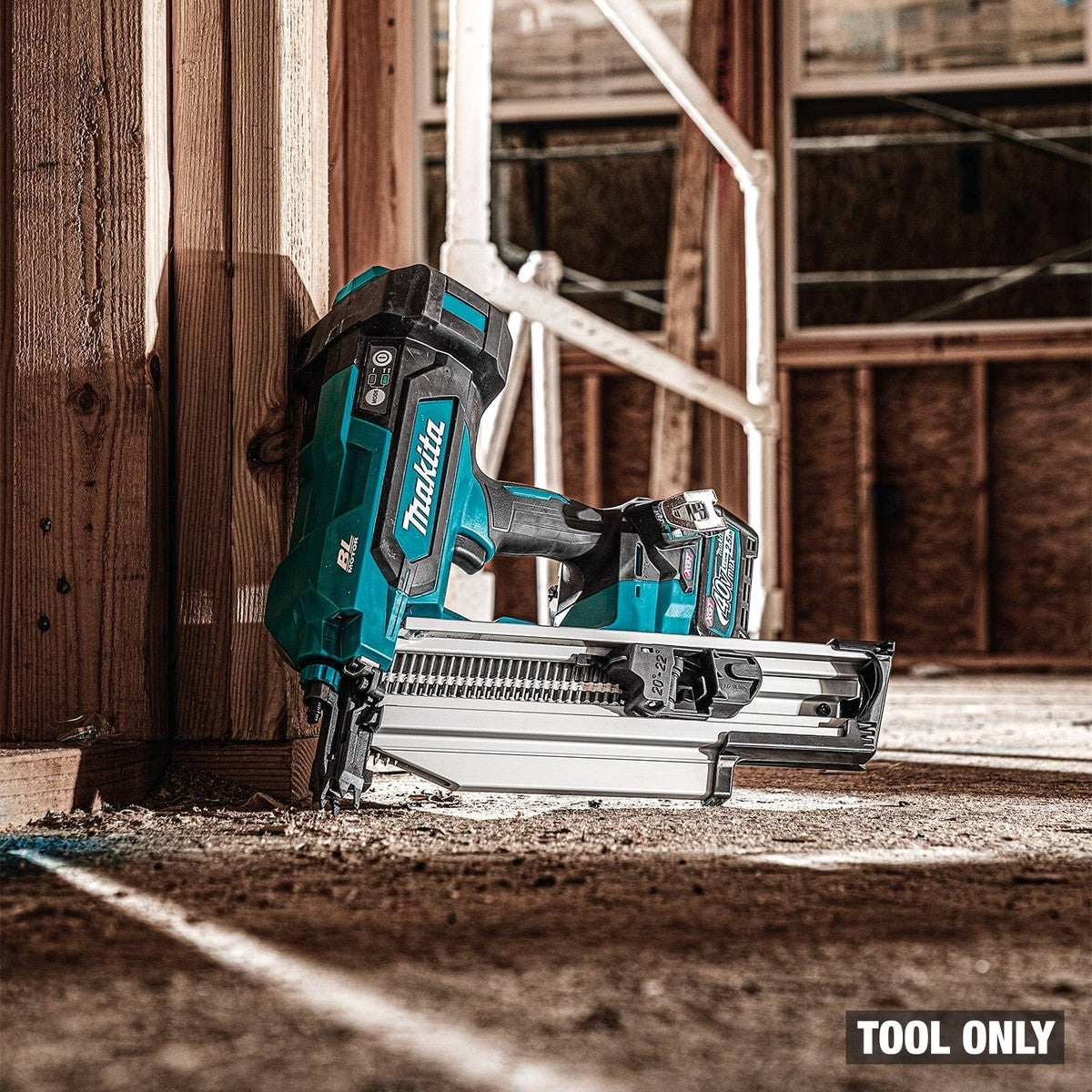 Makita GNB02Z 40V Max XGT Brushless Cordless 21 Degree Full Round Head 3-1/2" Framing Nailer (Tool Only)