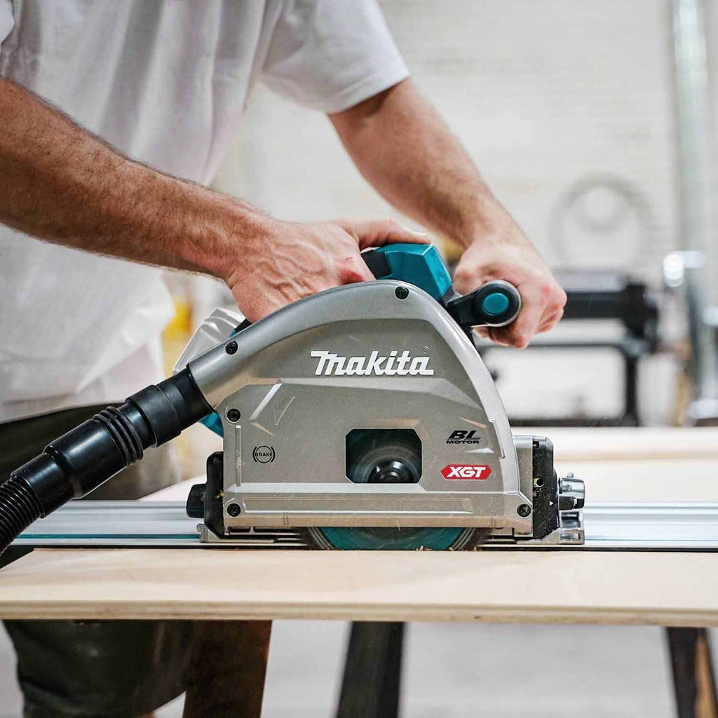 Makita GPS01Z 40V max XGT 6-1/2" Plunge Circular Saw, Tool Only