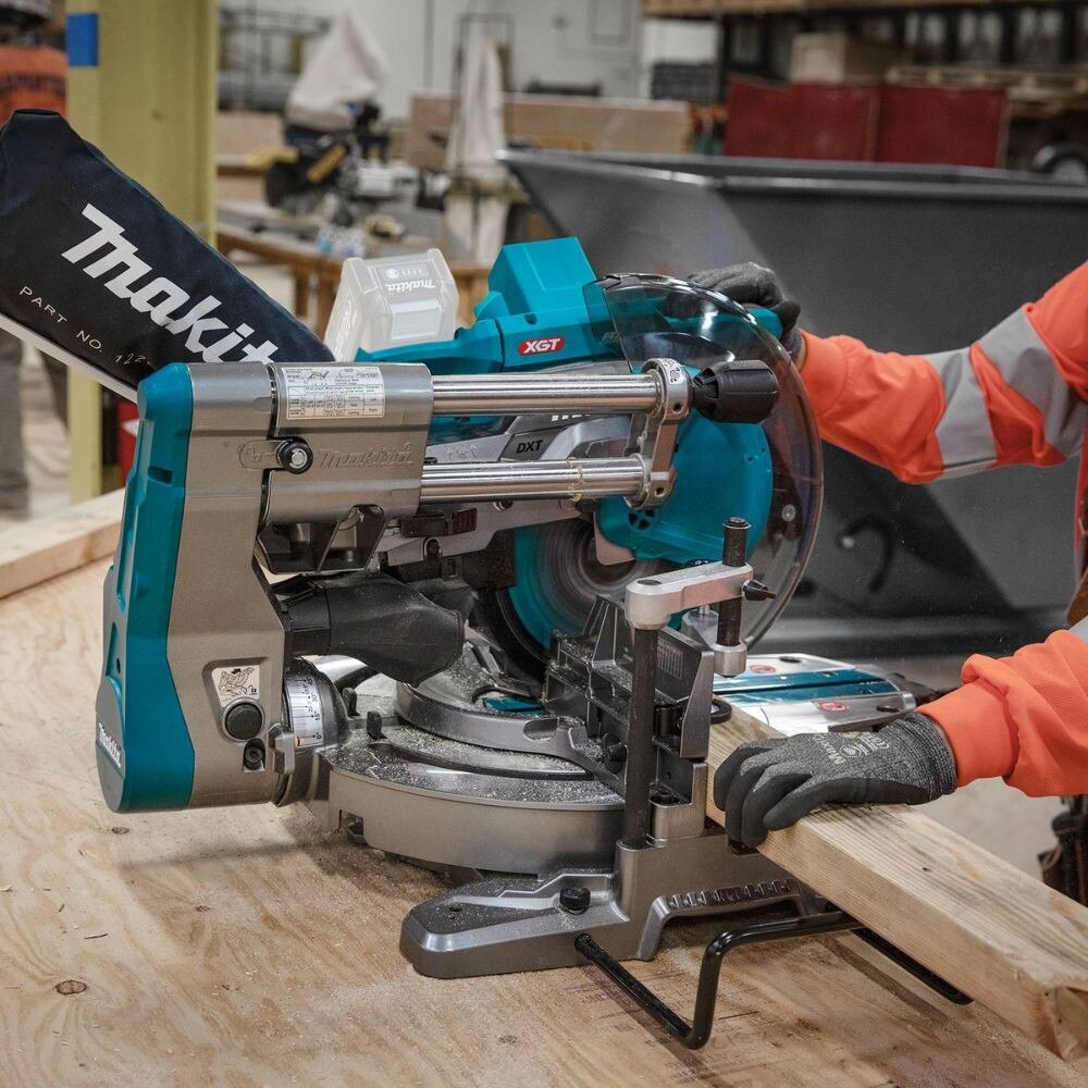 Makita GSL03Z 40V max XGT Brushless Cordless 10" Dual-Bevel Sliding Compound Miter Saw, AWS Capable (Tool Only)