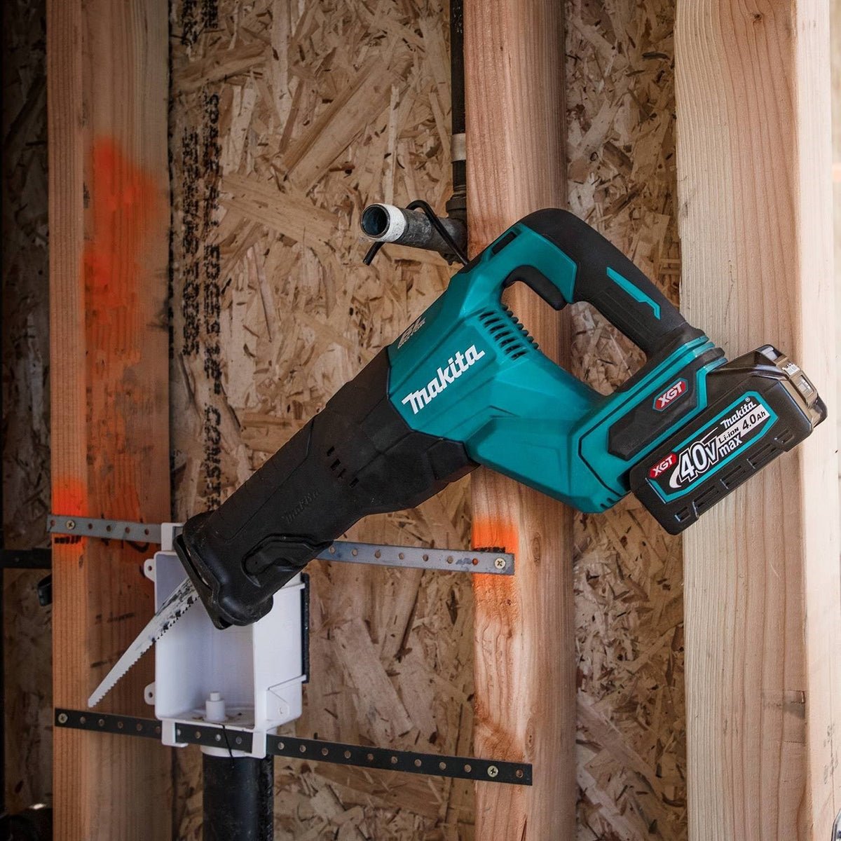 Makita GT401M1D1 40V max XGT® 4-Pc. Combo Kit (2.5Ah/4.0Ah)