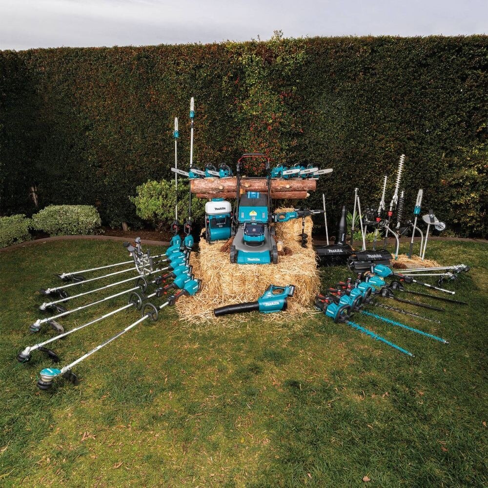 Makita GUX01ZX1 40V max XGT Brushless Cordless Couple Shaft Power Head with 17" String Trimmer Attachment (Tool Only)